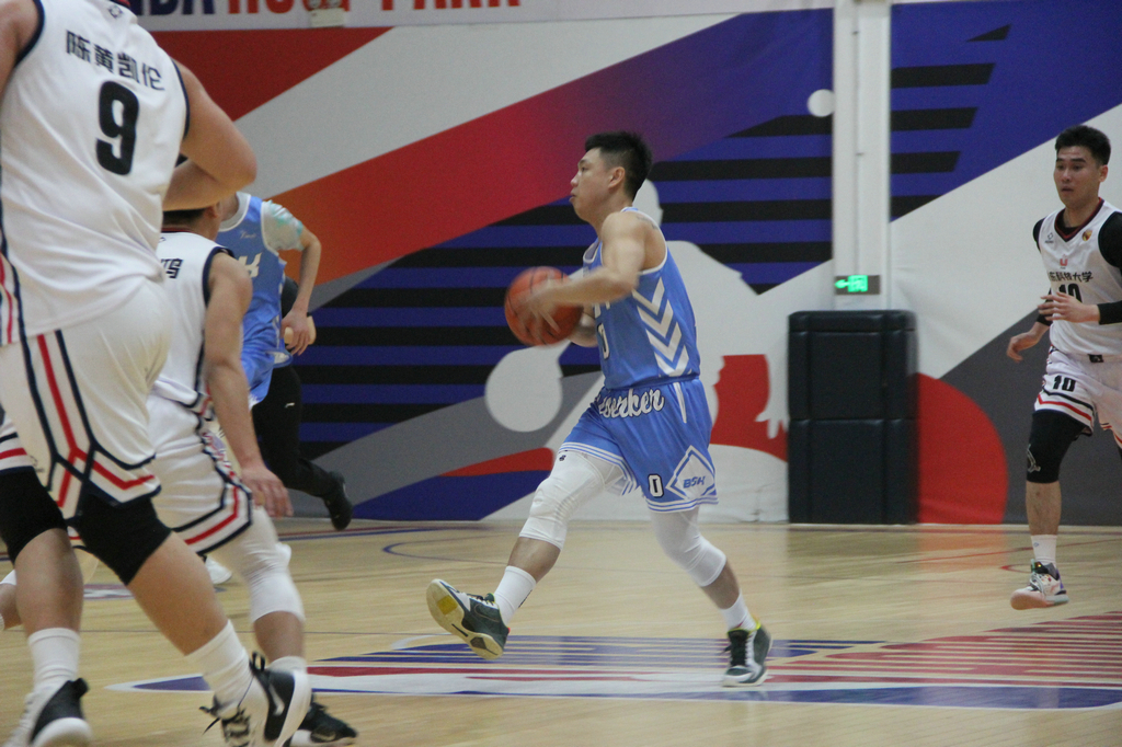 青力同行 企创未来——第三届“注册即送28元体验金杯”篮球邀请赛开幕