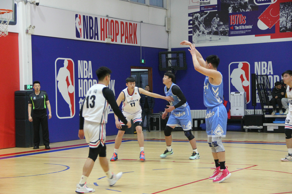 青力同行 企创未来——第三届“注册即送28元体验金杯”篮球邀请赛开幕