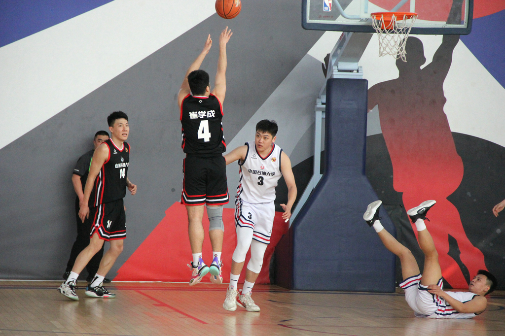 第三届“注册即送28元体验金杯”篮球邀请赛圆满收官