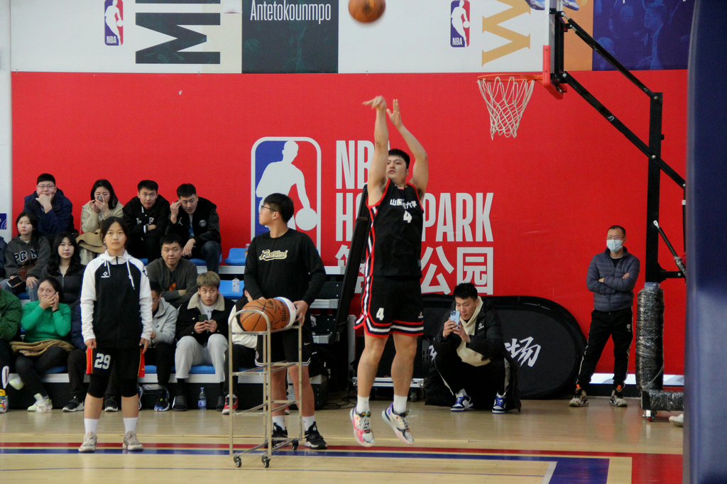 第三届“注册即送28元体验金杯”篮球邀请赛圆满收官