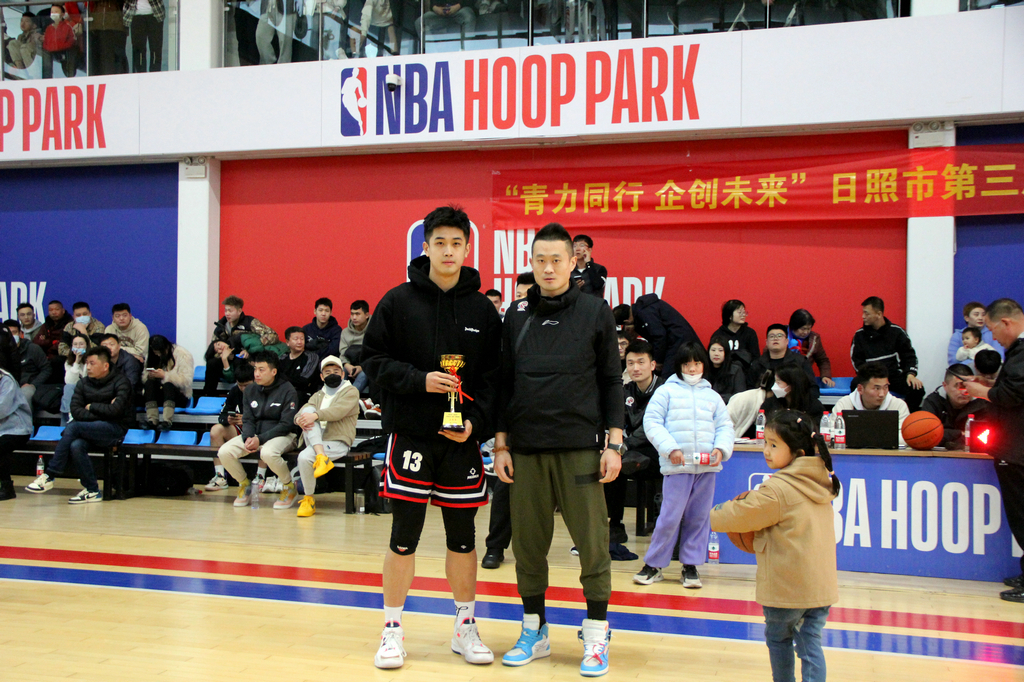 第三届“注册即送28元体验金杯”篮球邀请赛圆满收官