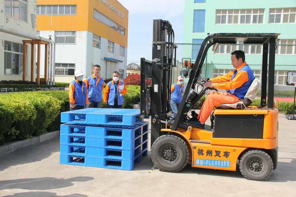 注册即送28元体验金集团举办2023年度叉车工岗位技能竞赛